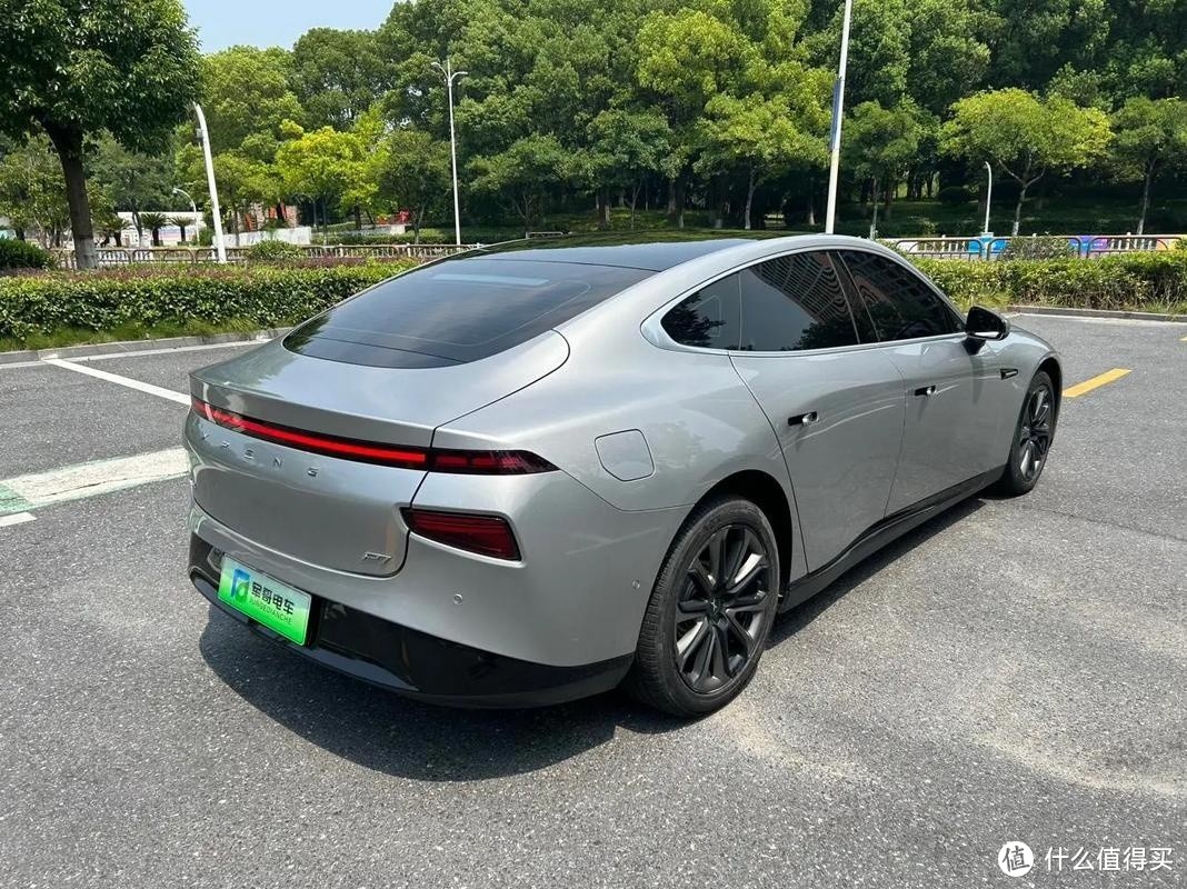 小鹏P7:新能源汽车的智选之作