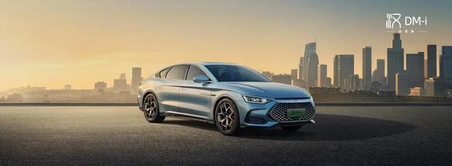 2025年新能源车市场群雄争霸:比亚迪、小鹏、理想谁能称王? 2025年新能源车市场群雄争霸:比亚迪、小鹏、理想谁能称王?